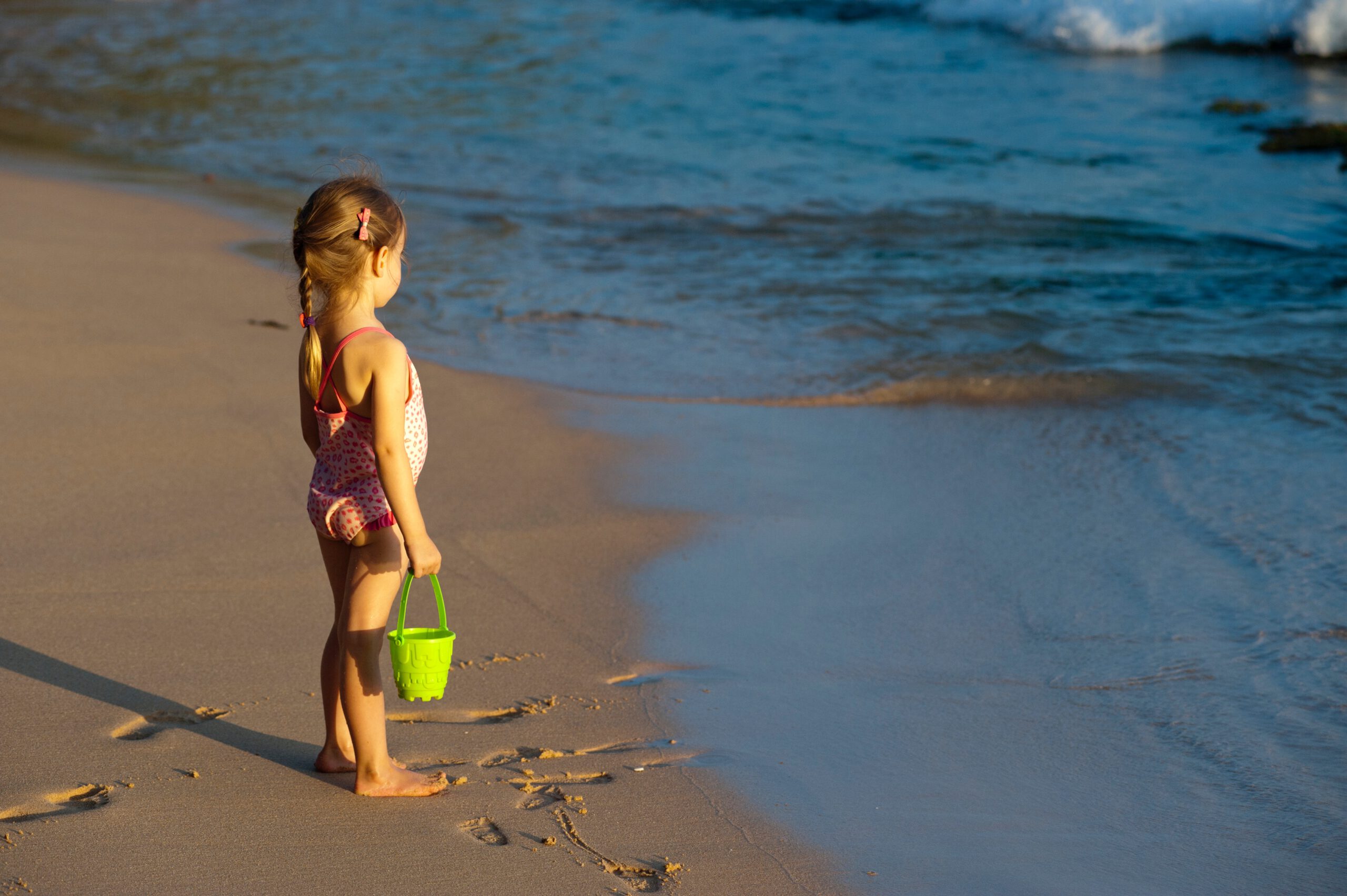 adorable-beach-beautiful-child-319938